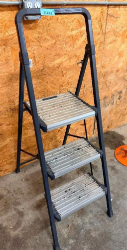 THREE-STEP FOLDING STEP LADDER WITH ALUMINUM NON-SLIP TREADS, STEEL FRAME, INTEGRATED TOP SUPPORT HANDLE AND FOLDING SUPPORT LEGS.