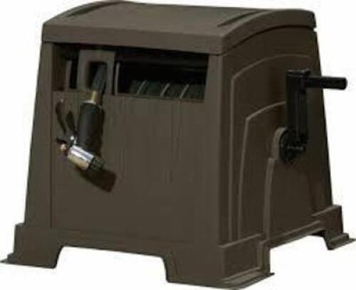(1) HIDEAWAY HOSE STORAGE