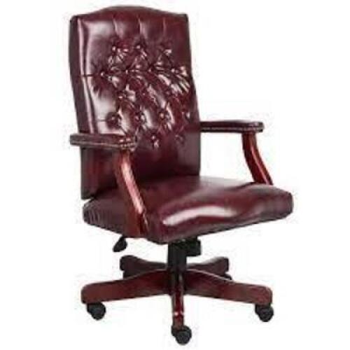 (1) OFFICE CHAIR