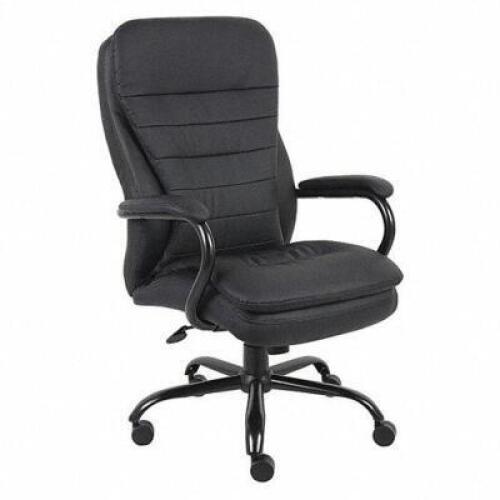 (1) DESK CHAIR