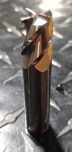 (1) 4 FLUTE SOLID CARBIDE END MILL