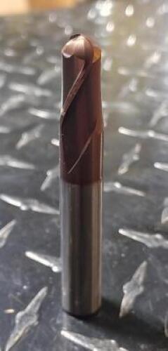 (2) SOLID CARBIDE SQUARE END MILLS