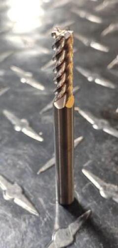 (2) SOLID CARBIDE SQUARE END MILLS