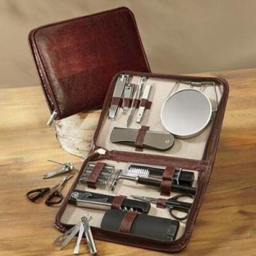20PC GROOMING / MANICURE / PEDICURE KIT