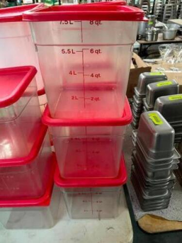 (3) 8 QT PLASTIC CONTAINERS W/ LIDS.
