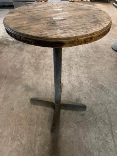 27" ROUND WOODEN PUB TABLE