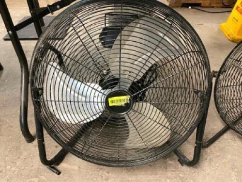 FLOOR FAN