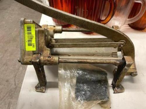 WALL MOUNTED VEGETABLE / FRY PRESS.