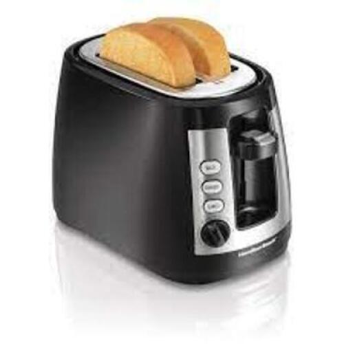 DESCRIPTION: (1) TOASTER WITH RETRACTABLE CHORD BRAND/MODEL: HAMILTON BEACH INFORMATION: BLACK RETAIL$: $34.99 SIZE: 800 WATT QTY: 1