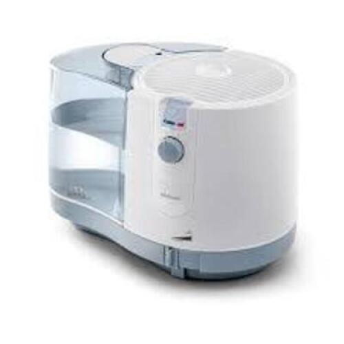 DESCRIPTION: (1) COOL MIST HUMIDIFIER WITH FILTER BRAND/MODEL: HOLMES RETAIL$: $18 SIZE: 1.5 GALLON QTY: 1