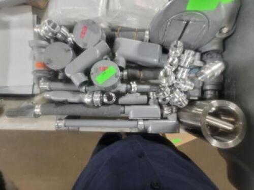 DESCRIPTION: (1) LOT OF RANDOM CONDUIT PARTS BRAND/MODEL: KILLARK QTY: 1