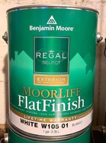 (2) REGAL SELECT EXTERIOR MOORLIFE FLATFINISH- WHITE