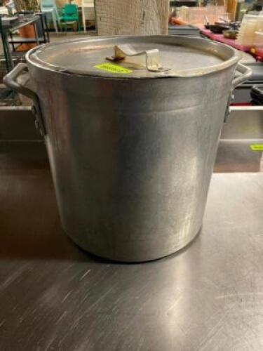 DESCRIPTION: 32 QT ALUMINUM STOCK POT W/ LID SIZE: 32 QT LOCATION: BAY 7 QTY: 1