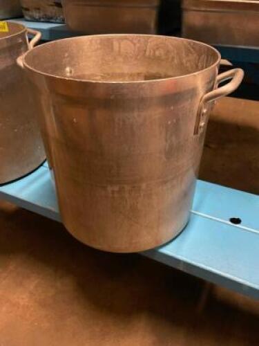 DESCRIPTION: 32 QT ALUMINUM STOCK POT SIZE: 32 QT LOCATION: BAY 7 QTY: 1