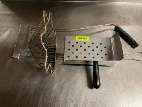 DESCRIPTION: FRY SCOOP AND TACO SHELL FRYER HANDLE. LOCATION: BAY 7 THIS LOT IS: ONE MONEY QTY: 1