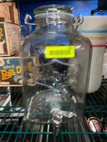 DESCRIPTION: LARGE GLASS DECANTER W/ NOZZLE LOCATION: BAY 7 QTY: 1