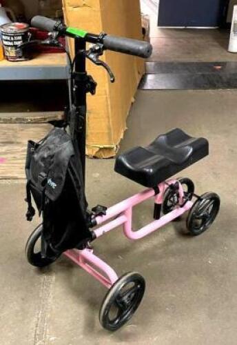 KNEE WALKER SCOOTER