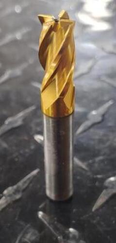 DESCRIPTION: (3) HSS SQ. END MILL BRAND/MODEL: HERTEL 41120023 RETAIL$: $ 20.99 EA SIZE: 3/8" DIA, 3/4" LOC QTY: 3