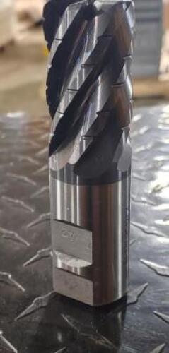 DESCRIPTION: (2) ROUGHING END MILL BRAND/MODEL: ISCAR ER54020X RETAIL$: $369.00 SIZE: 1*1/4" QTY: 2