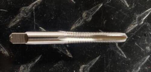 DESCRIPTION: (4) HSS 4FL STRAIGHT PLUG HAND TAP BRAND/MODEL: HERTEL 77430122 RETAIL$: $ 8.20 EA SIZE: 5/16-24 UNF QTY: 4
