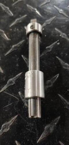 DESCRIPTION: (1) 4 FLUTE TAP EXTRACTOR BRAND/MODEL: WALTON 05014329 RETAIL$: $28.61 SIZE: 1/2" QTY: 1