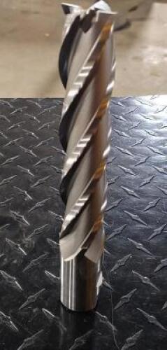 DESCRIPTION: (1) HSS SQ. END MILL BRAND/MODEL: yg1 55GP82 RETAIL$: $123.79 SIZE: 1-1/4" DIA 6" LOC QTY: 1