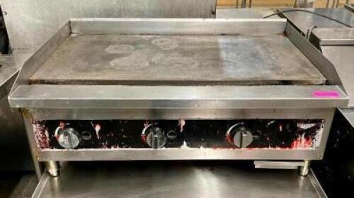 DESCRIPTION: 36" 3-BURNER GAS FLAT TOP GRIDDLE BRAND/MODEL: VOLLRATH QTY: 1