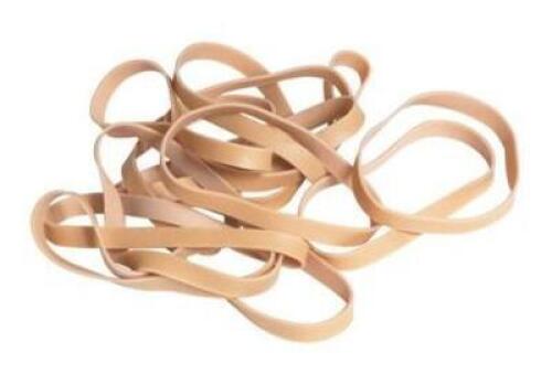 DESCRIPTION: (1) LOT OF SHIPPING SUPPLY RUBBER BANDS BRAND/MODEL: BAN417 INFORMATION: NATURAL/APPOX 3200 BANDS RETAIL$: 110.70 SIZE: 3-1/2" X 1/4" QTY