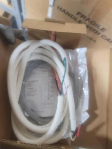 DESCRIPTION: (7) SUSPENDED KIT BRAND/MODEL: LG LUMINATION INFORMATION: OPTION 2 SIZE: 17--31 QTY: 7
