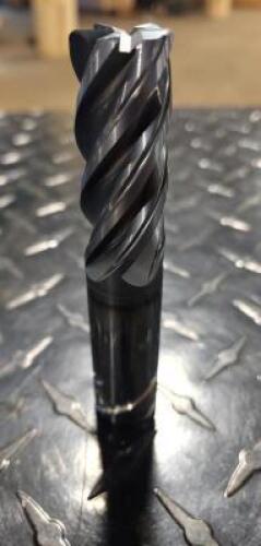 DESCRIPTION: (2) SOLID CARBIDE SQ. END MILL BRAND/MODEL: ISCAR ECKI75H1.5-5SL75CFR .06T4 RETAIL$: 287.37 SIZE: 3/16" DIA 5/8" LOC QTY: 2
