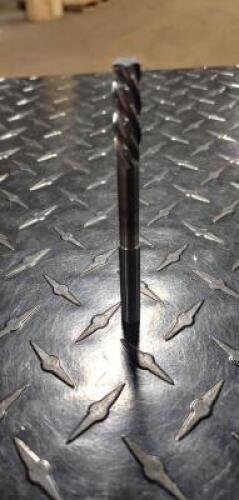 DESCRIPTION: (10) 5 FLUTE END MILL INFORMATION: OSG W1004702 RETAIL$: $ 30.00 EA SIZE: 5/16" SHANK, 9/32 CUT DIAMETER, QTY: 10