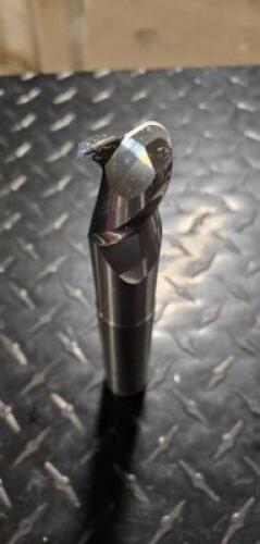 DESCRIPTION: (1) HIGH PERFORMANCE CARBIDE REDUCED NECK END MILL BRAND/MODEL: DATA FLUTE HSMM21000 .250 RAD RETAIL$: $ 342.75 EA SIZE: 1" DIA QTY: 1