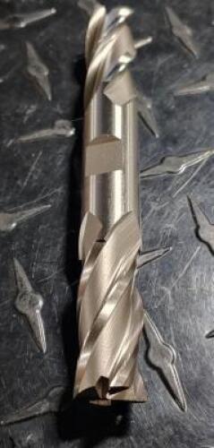DESCRIPTION: (1) HSS DOUBLE END SQ. END MILL BRAND/MODEL: HERTEL 87151262 RETAIL$: 65.01 SIZE: 5/8" DIA 1-3/8" LOC QTY: 1