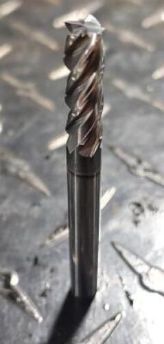 DESCRIPTION: (1) V7 SOLID CARBIDE SQ END MILL BRAND/MODEL: YG1 UGMF68905 RETAIL$: 46.99 SIZE: 3/8" DIA QTY: 1