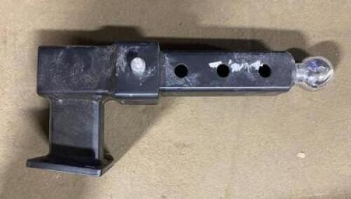 DESCRIPTION: (1) SOLID SHANK BALL HITCH BRAND/MODEL: BUYERS INFORMATION: BLACK/LOAD LIMIT: 3500LBS/MUST COME INTO INSPECT RETAIL$: 58.74 SIZE: 14"L X