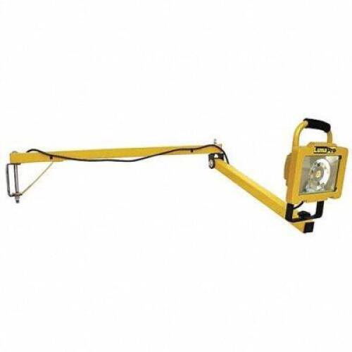 DESCRIPTION: (1) DOCK LIGHT BRAND/MODEL: LUMAPRO #52YK84 INFORMATION: YELLOW RETAIL$: 138.91 SIZE: 38 WATTS 120 V 60 IN ARM LENGTH QTY: 1