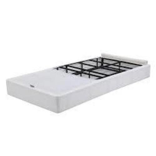 DESCRIPTION: (1) TWIN XL MATTRESS BRAND/MODEL: MAINSTAYS INFORMATION: 9IN RETAIL$: 100 SIZE: TWIN XL QTY: 1