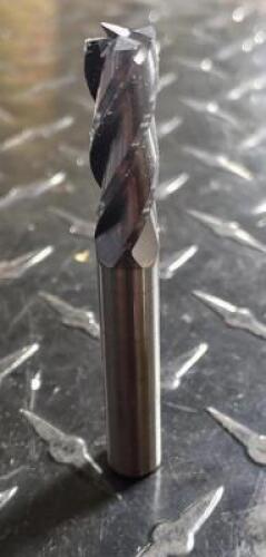 DESCRIPTION: (1) SOLID CARBIDE SQ. END MILL BRAND/MODEL: ATRAX 70413068 RETAIL$: 55.34 SIZE: 3/8" DIAM, 1-1/8" LOC QTY: 1