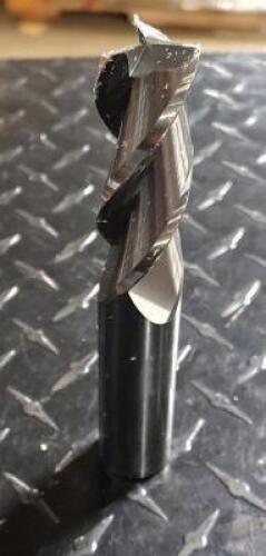 DESCRIPTION: (1) HIGH PERFORMANCE CARBIDE SQ. END MILL BRAND/MODEL: DATA FLUTE AFIM31000-060 RETAIL$: 389.47 SIZE: 1" DIA, 2-5/8" LOC QTY: 1