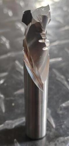 DESCRIPTION: (1) SOLID CARBIDE ROUTER BRAND/MODEL: LMT-ONSRUD 60-163C INFORMATION: FOR DOUBLE SIDED LAMINATE AND VENEERED WOOD COMPOSITES RETAIL$: 173