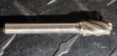 DESCRIPTION: (1) CARBIDE LUTED CYLINDER BURR BRAND/MODEL: ATRAX 85289122 RETAIL$: 41.93 SIZE: 3/8" CUT 1/4" SD QTY: 1