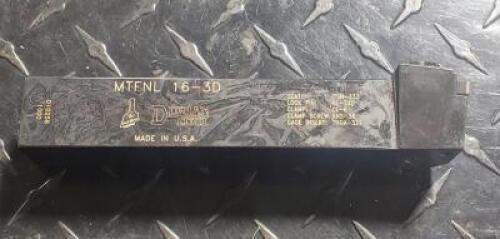DESCRIPTION: (1) NEGETIVE RAKE TRIANGLE TOOL HOLDER BRAND/MODEL: DORIAN TOOL 73310150747 RETAIL$: 86.46 SIZE: 1" SQ. SHANK QTY: 1
