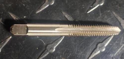 DESCRIPTION: (5) HSS PLUG HAND TAPS BRAND/MODEL: HERTEL 59915108 RETAIL$: $ 15.73 EA SIZE: 3/8"-16 QTY: 5