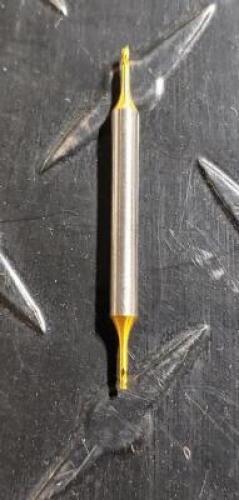 DESCRIPTION: (1) SOLID CARBIDE DOUBLE END SQ, END MILL BRAND/MODEL: HERTEL 74612102 RETAIL$: 31.69 SIZE: 1/32" DIAM 1/16" LOC 1/8" SD QTY: 1