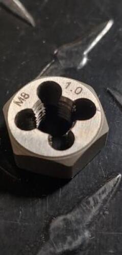 DESCRIPTION: (1) HEX RETHREADING DIE BRAND/MODEL: VALUE COLLECTION 03866738 RETAIL$: 17.09 SIZE: M8X1 QTY: 1