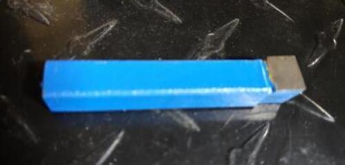 DESCRIPTION: (8) C-6 SINGLE POINT TOOL BIT BRAND/MODEL: INTERSTATE 02635231 RETAIL$: $ 18.54 EA SIZE: 3/8" SQ SHANK QTY: 8