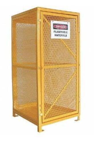 DESCRIPTION: (1) GAS CYLINDER CABINET BRAND/MODEL: CONDOR/5CHL5 INFORMATION: YELLOW/MINOR DAMAGES, SEE FOR INSPECTION RETAIL$: 717.85 SIZE: 31" X 30"