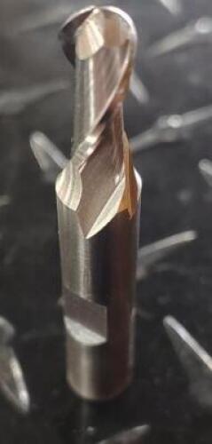 DESCRIPTION: (1) HSS BALL END MILL BRAND/MODEL: HERTEL 84509686 RETAIL$: $24.33 SIZE: 9/32" DIA 9/16" LOC 3/8" SD QTY: 1