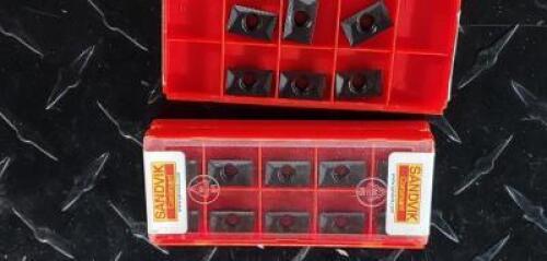 DESCRIPTION: (26) CARBIDE MILLING INSERTS BRAND/MODEL: SANDVIK COROMANT R215.44-15T304M-WL RETAIL$: $ 25.62 PER INSERT QTY: 26
