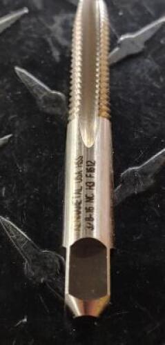 DESCRIPTION: (1) HSSPLUG STRAIGHT FLUTE HAND TAP BRAND/MODEL: KENNAMETAL74972167 RETAIL$: $15.49 SIZE: 3/8"-16 UNC QTY: 1